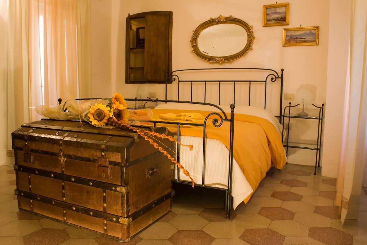 Nena Al Borgo Castello Bed & Breakfast Pico Phòng bức ảnh