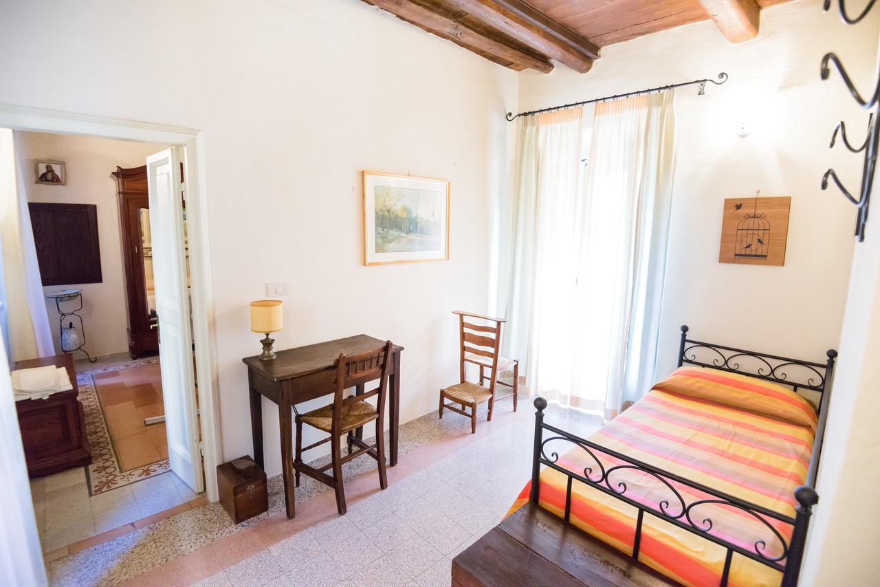 Nena Al Borgo Castello Bed & Breakfast Pico Ngoại thất bức ảnh