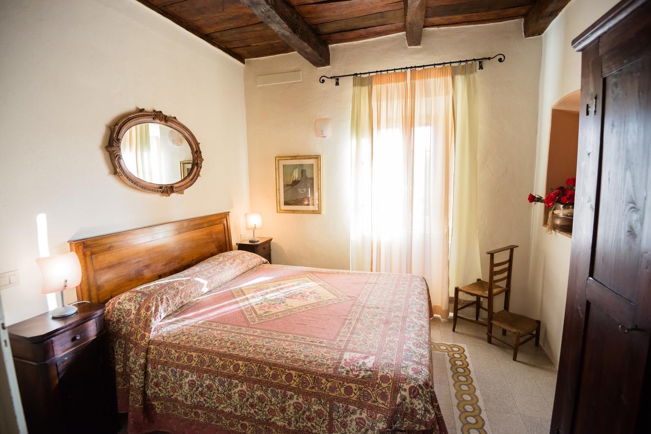 Nena Al Borgo Castello Bed & Breakfast Pico Ngoại thất bức ảnh